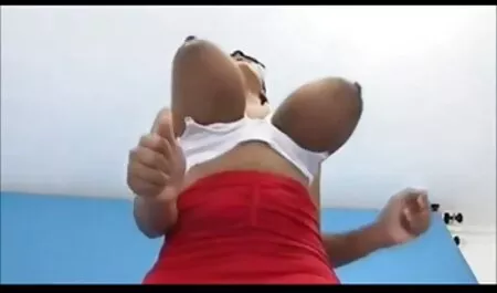 بحث دانلود کلیپ فیلم سکسی کثیف و بد بو farting